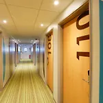 Hotel First Paris Sud 2*