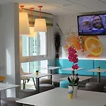 First Paris Sud Hotel Les Ulis