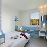 Hotel First Paris Sud