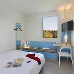 First Paris Sud Les Ulis