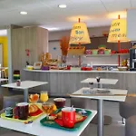 First Paris Sud Hotel 2*