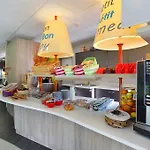 Hotel First Paris Sud Les Ulis