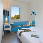 Hotel First Paris Sud 2*