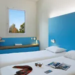 First Paris Sud Hotel 2*