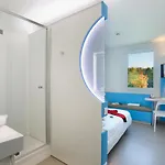 Hotel First Paris Sud