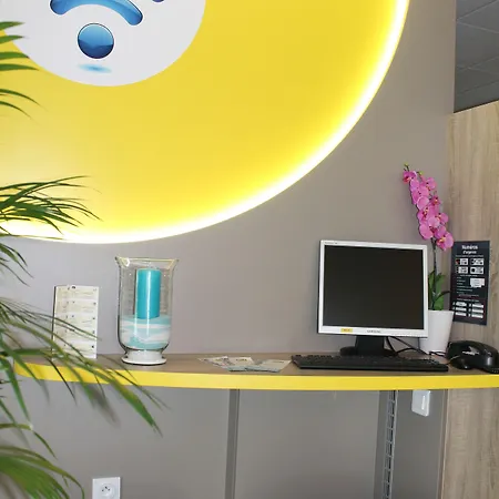 First Paris Sud Hotel