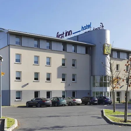 Hotel First Paris Sud 2*