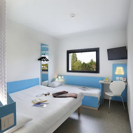 Hotel First Paris Sud 2*