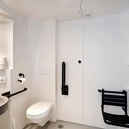 Hotel First Paris Sud Les Ulis