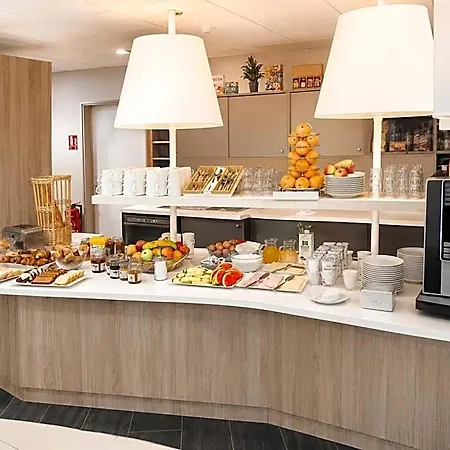 First Paris Sud Hotel Les Ulis