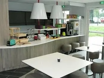 First Paris Sud Hotel Les Ulis