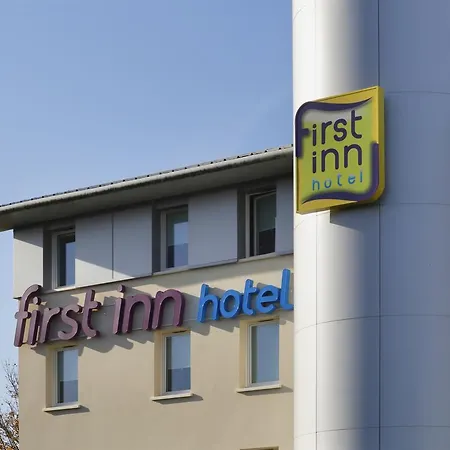 First Paris Sud Hotel Les Ulis