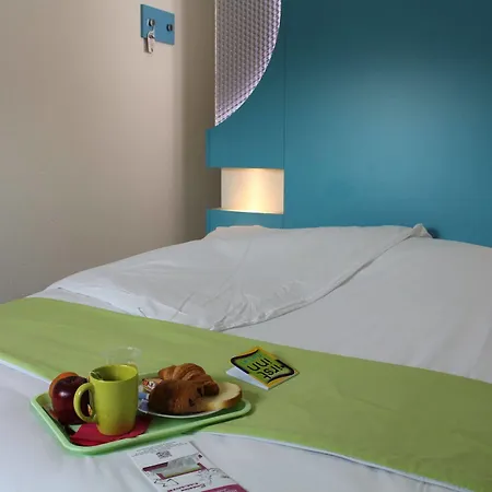 Hotel First Paris Sud 2*