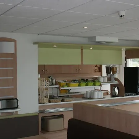 First Paris Sud Hotel