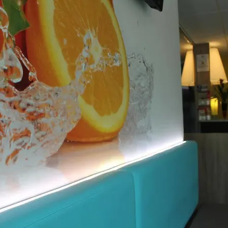 First Paris Sud Hotel Les Ulis