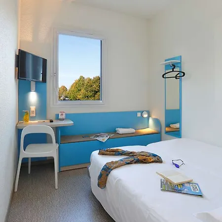 Hotel First Paris Sud 2*