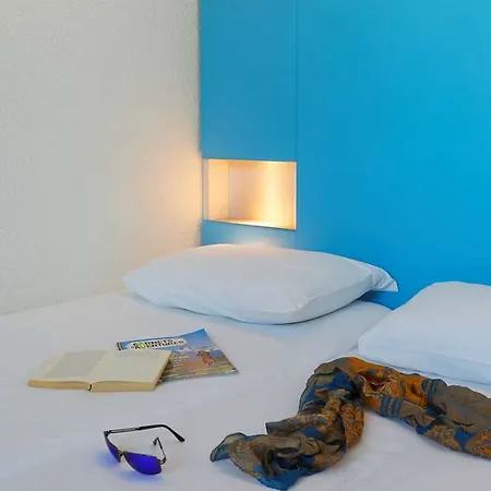First Paris Sud Hotel Les Ulis