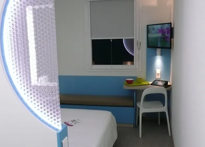 Hotel First Paris Sud Les Ulis