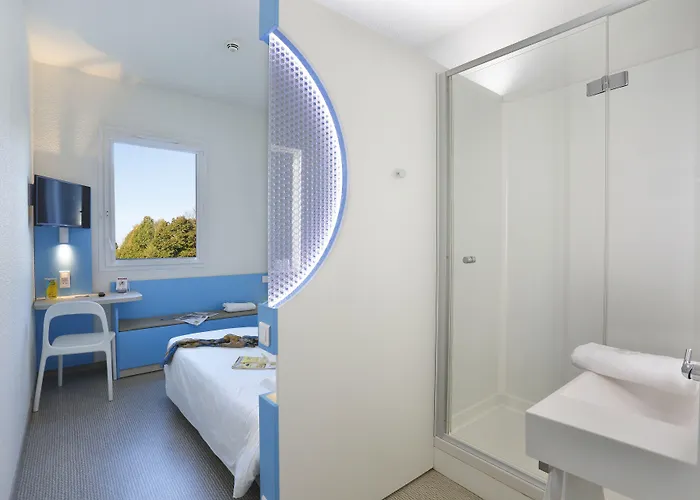 Hotel First Paris Sud