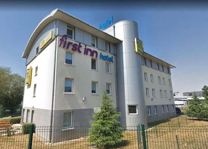Hotel First Paris Sud